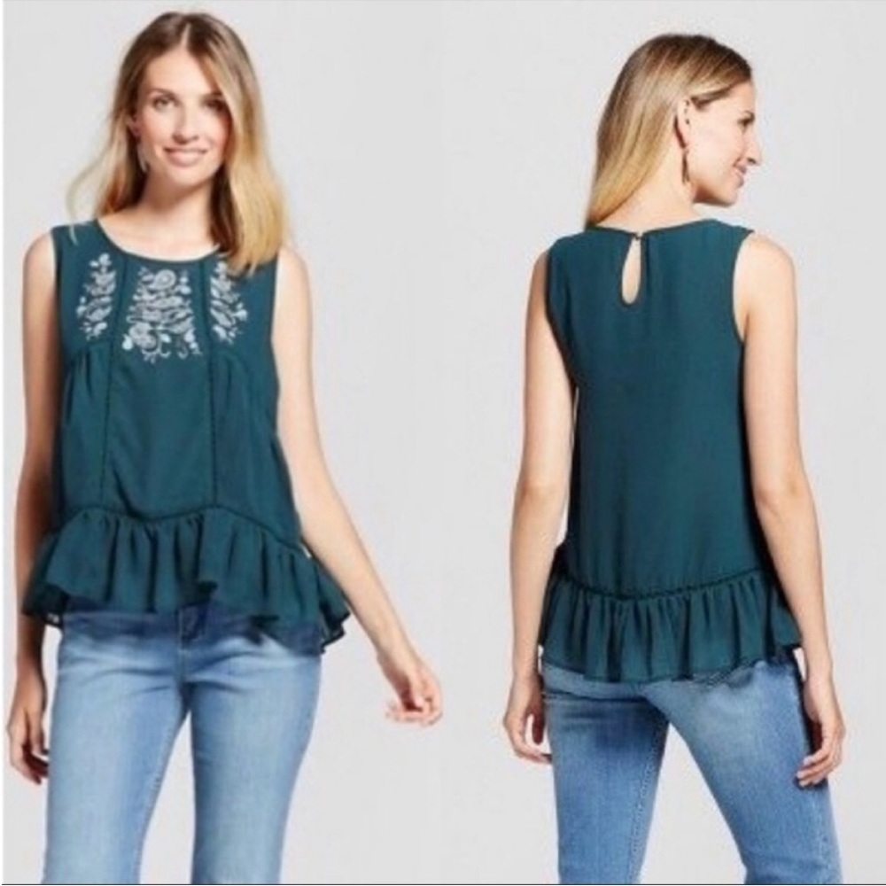 Knox Rose Green Tiered Embroidered Tank Top